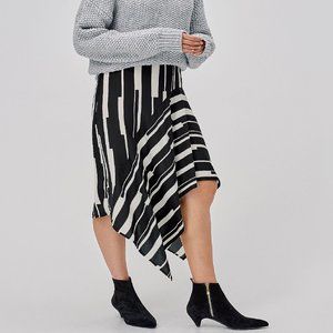 Plus Size Black/White Chiffon Mono Stripe Skirt  US Size (14, 16, 18)